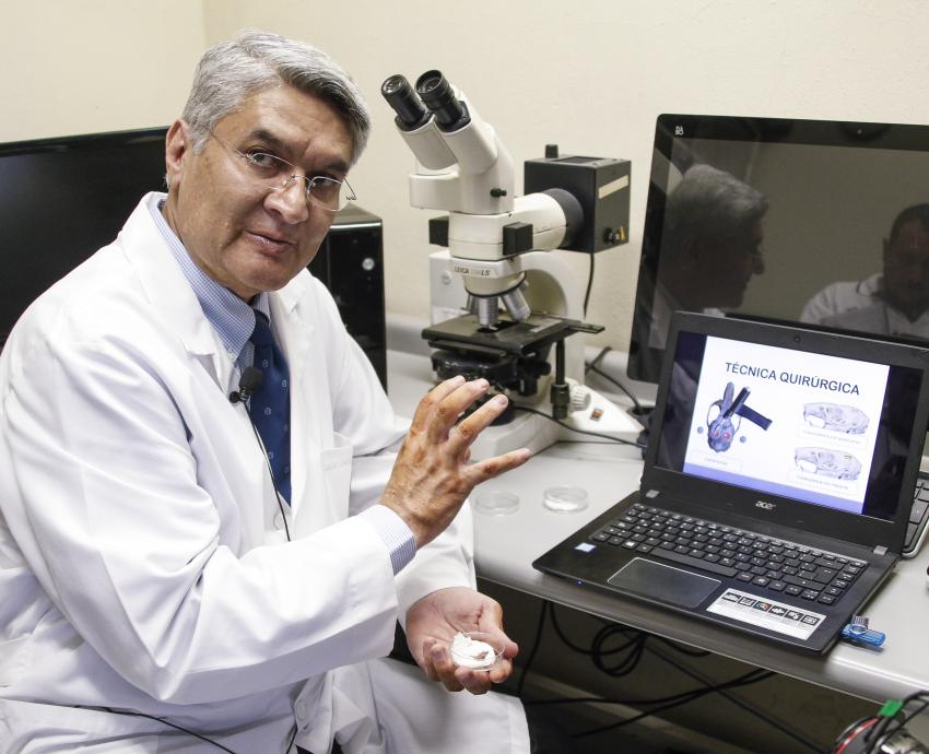 Ingresa el doctor Rodrigo Ramos Zúñiga, investigador del CUCS a la Academia Nacional de Medicina