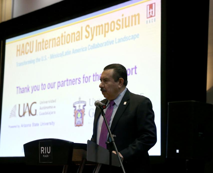 Consolidan intercambio académico de estudiantes entre México y EUA