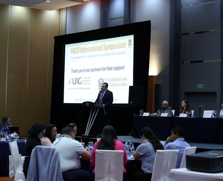 Consolidan intercambio académico de estudiantes entre México y EUA