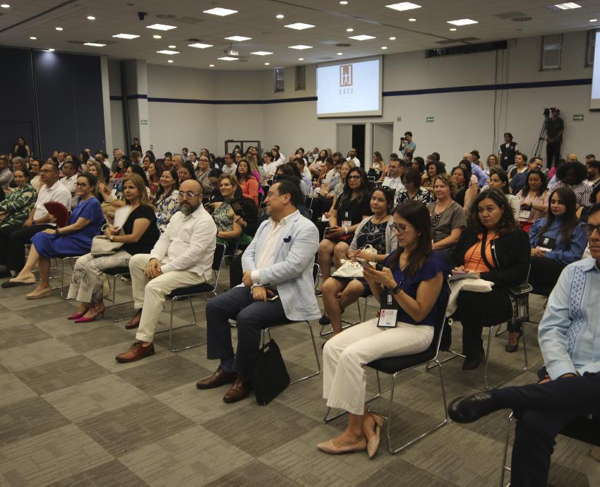 Consolidan intercambio académico de estudiantes entre México y EUA