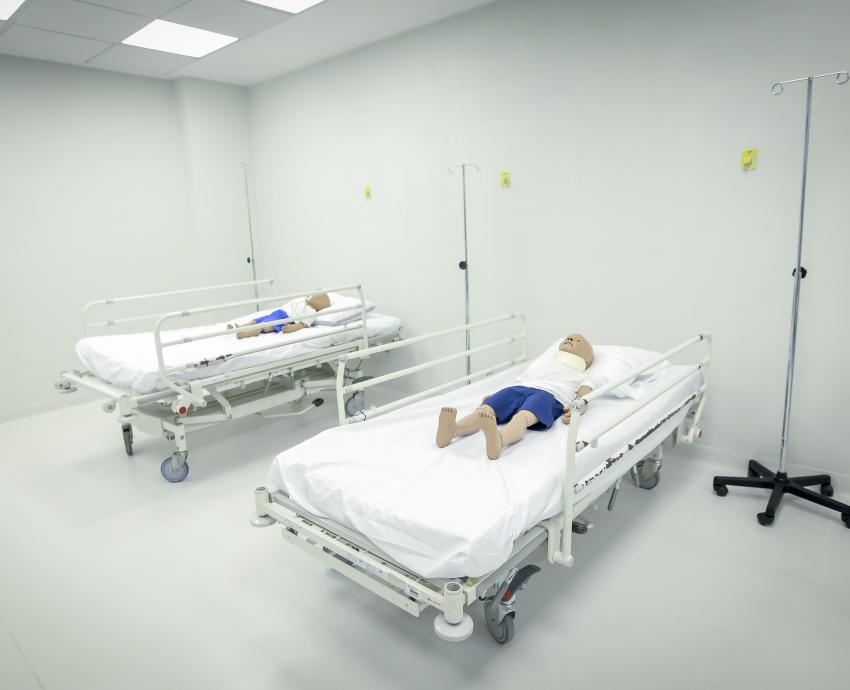 Prepara CUCS salas de simulación clínica para estudiantes de ciencias de la salud
