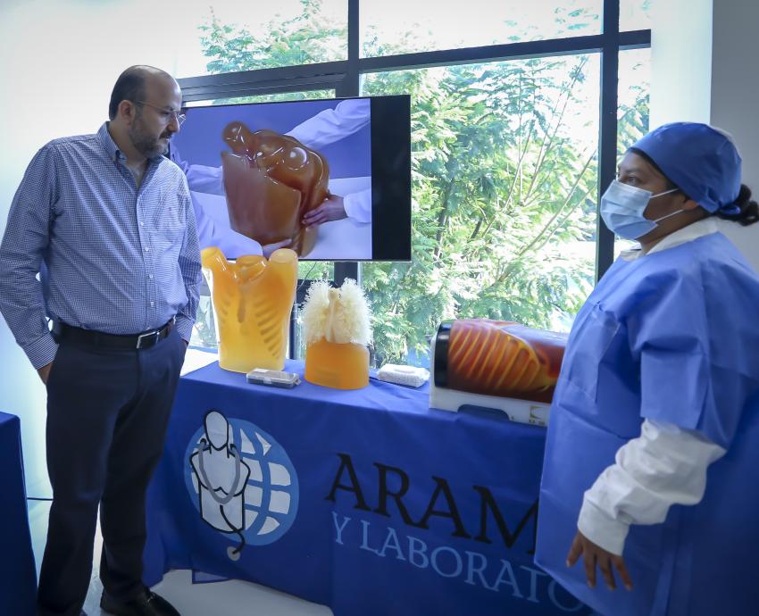 Prepara CUCS salas de simulación clínica para estudiantes de ciencias de la salud