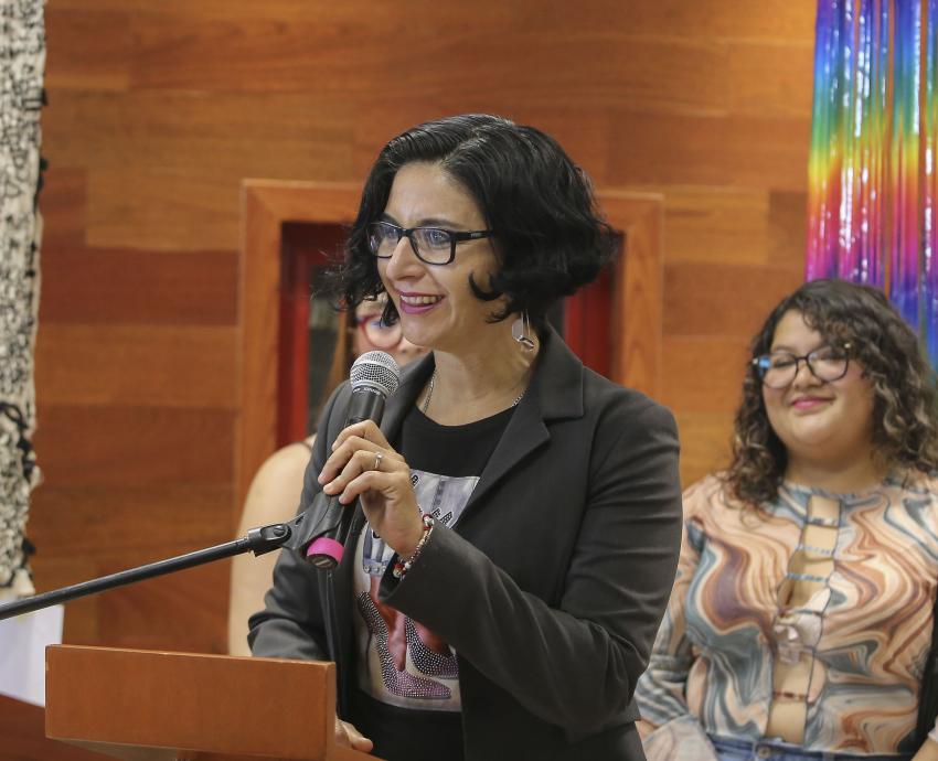Inauguran “Ser comunidad LGBTTTIQ+”, exposición del orgullo en el lobby del edificio de Rectoría General
