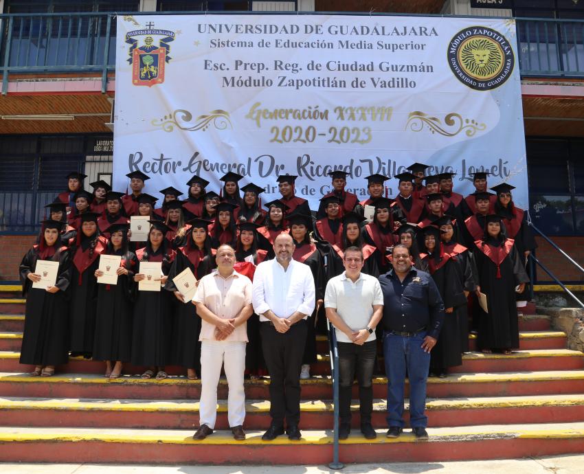 Rector General de la UdeG apadrina a egresados del Módulo Zapotitlán de Vadillo