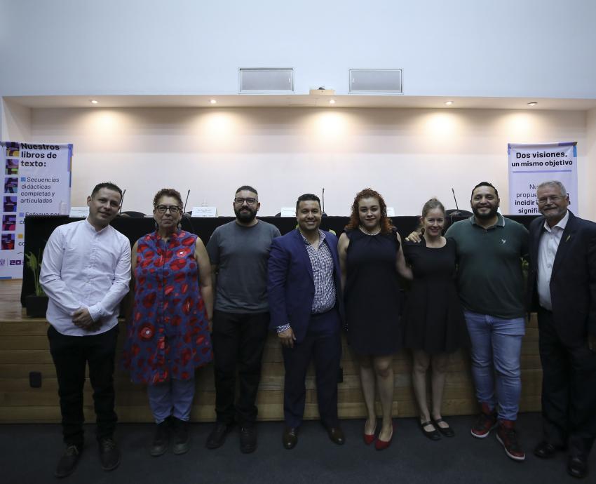Editorial Universitaria y Exponencial presentan novedades editoriales para bachillerato