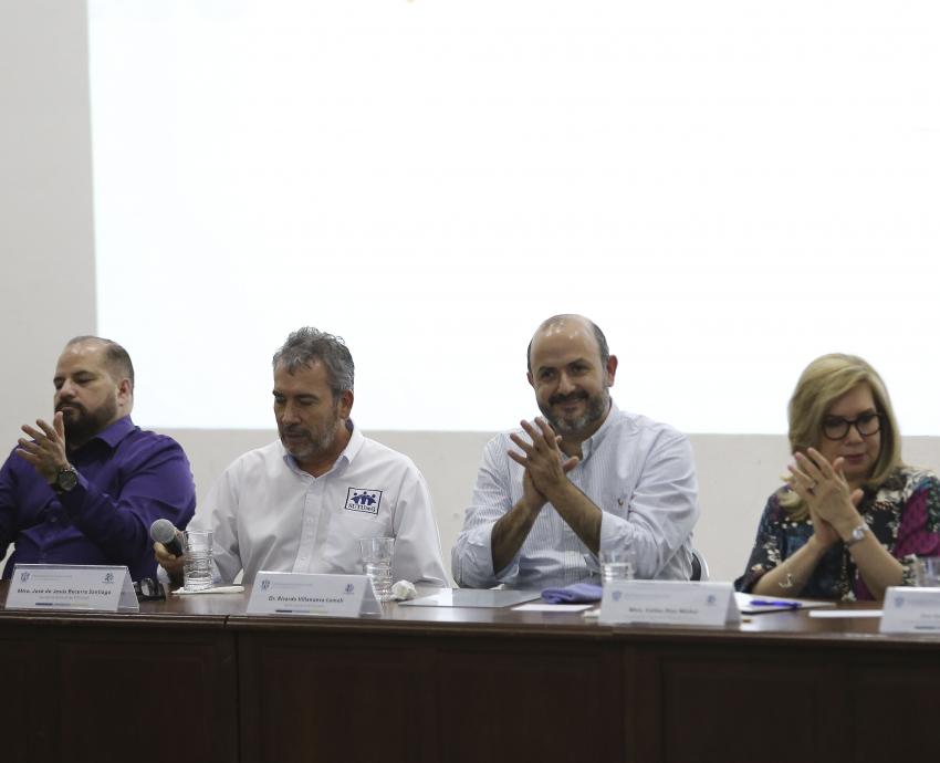 Aumentan prestaciones para personal administrativo de la UdeG
