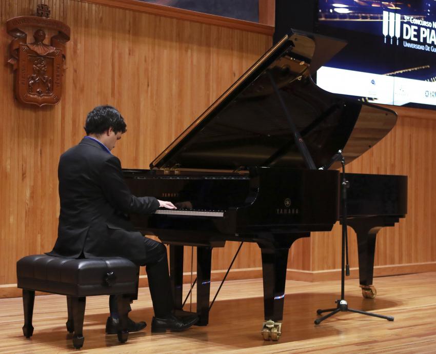 CUAAD invita a las actividades culturales del 5° Concurso Nacional de Piano