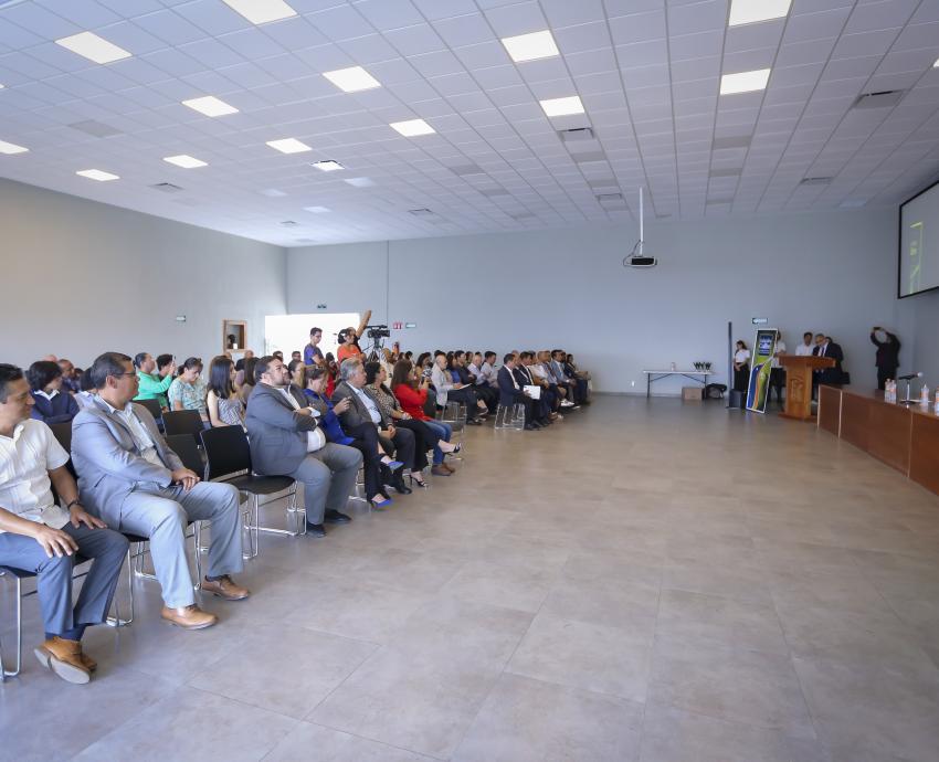 Entregan Galardón Colibrí a 14 académicos de la Red Universitaria por su defensa del medio ambiente