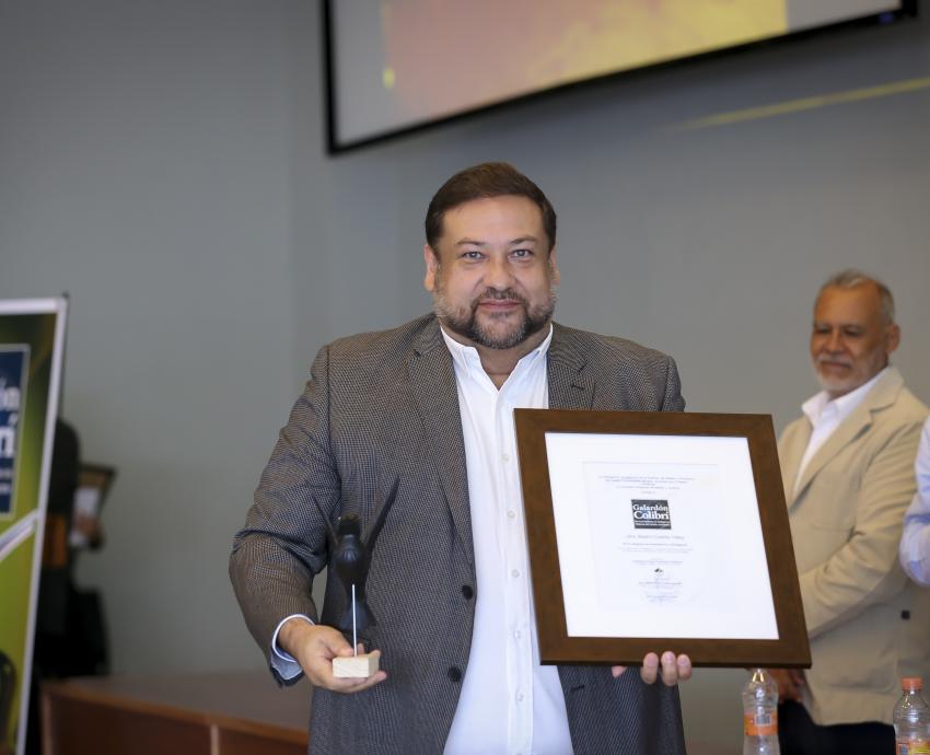 Entregan Galardón Colibrí a 14 académicos de la Red Universitaria por su defensa del medio ambiente