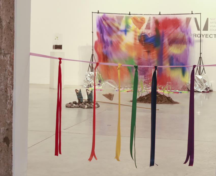 Expresan con técnicas y talento artístico los colores y la vida en la diversidad sexual
