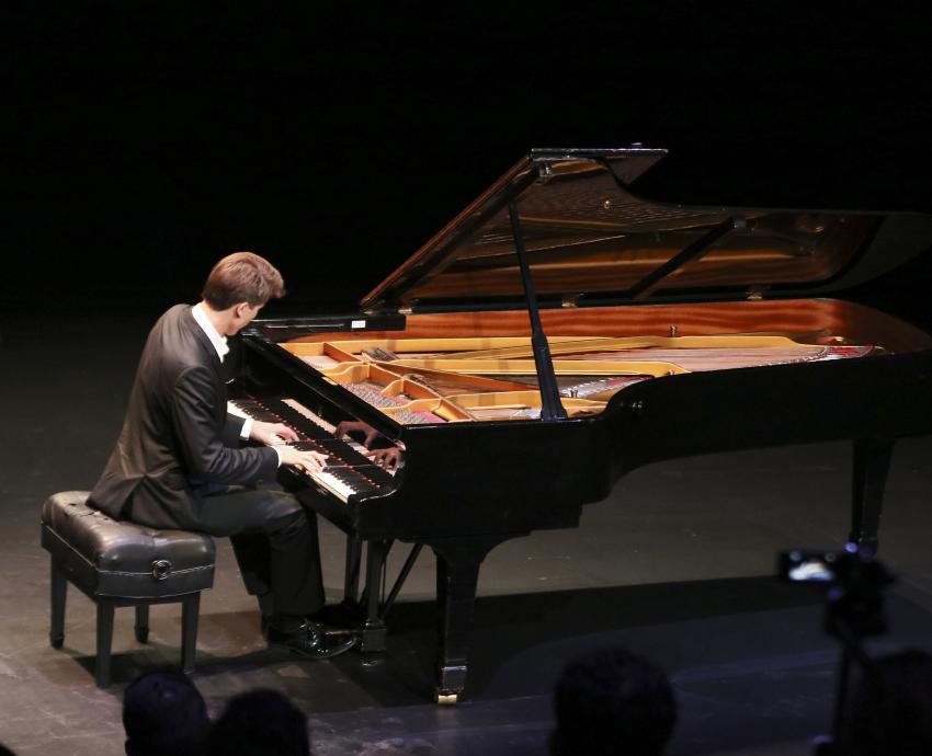 Premian a ganadores del 5° Concurso Nacional de Piano de la UdeG