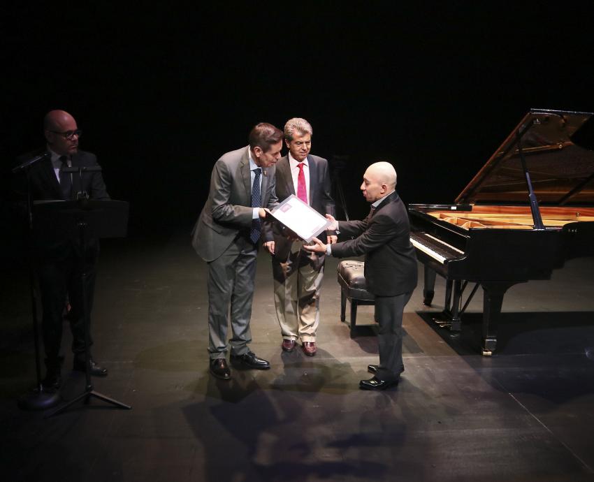 Premian a ganadores del 5° Concurso Nacional de Piano de la UdeG