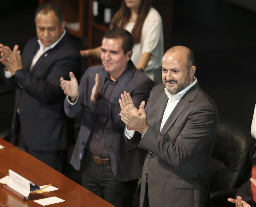 Apadrina Rector General a egresados de la Preparatoria San José del Valle, de Tlajomulco de Zúñiga 