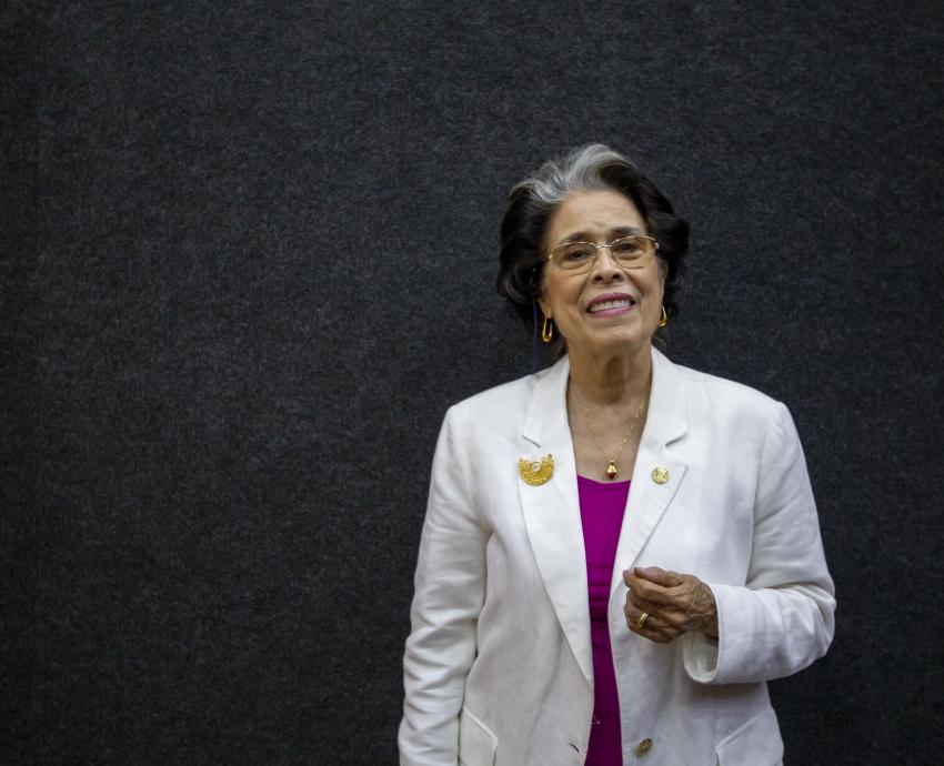 Entregan Reconocimiento “Helen Ladrón de Guevara” 2023 a bibliotecarios sobresalientes 