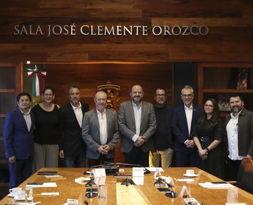 Firma UdeG acuerdo en materia de transferencia tecnológica