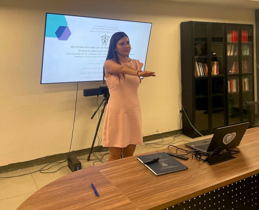 Se titula primera licenciada en Ciencias Forenses en la Red Universitaria