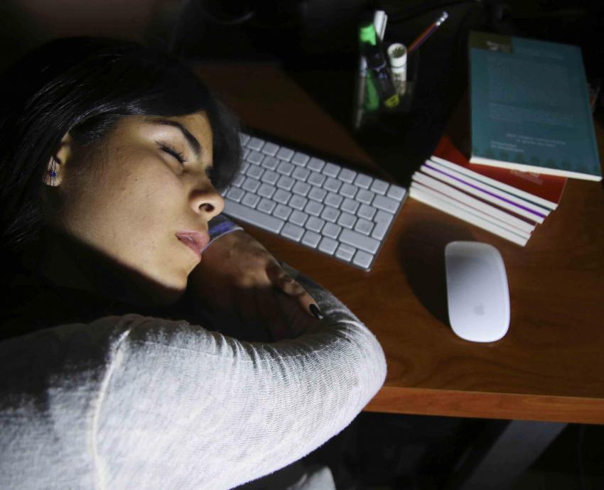 Odontólogos especializados pueden dar tratamiento a ronquidos y apnea de sueño