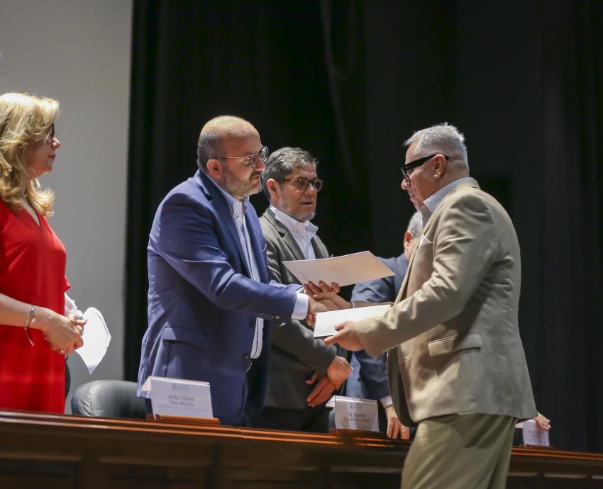 Reciben nombramientos académicos de alto nivel de la Universidad de Guadalajara
