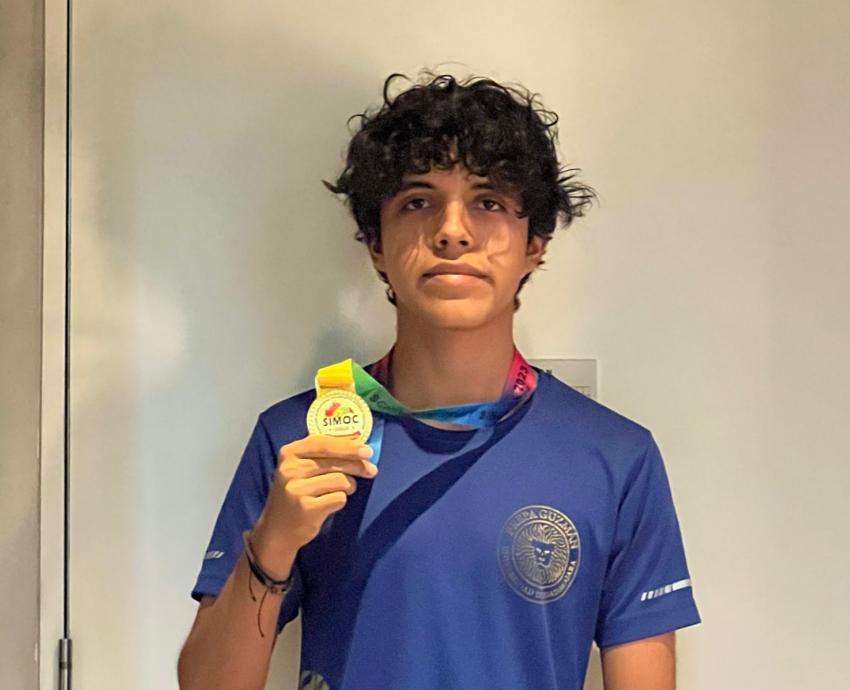 Triunfa estudiante de la Preparatoria de Ciudad Guzmán en olimpiada de Matemáticas realizada en Singapur