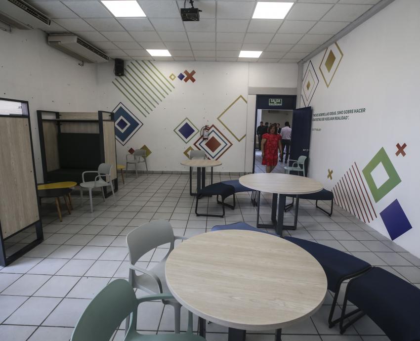 Celebra Preparatoria Tonalá Norte su aniversario 18 con renovación de espacios