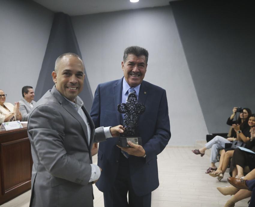 Celebra Preparatoria Tonalá Norte su aniversario 18 con renovación de espacios