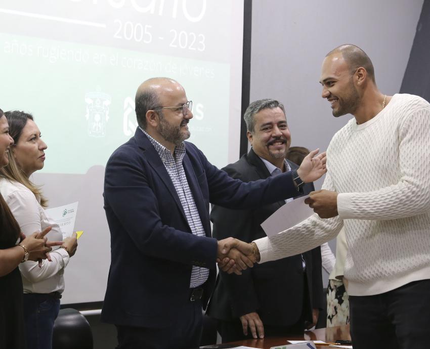 Celebra Preparatoria Tonalá Norte su aniversario 18 con renovación de espacios