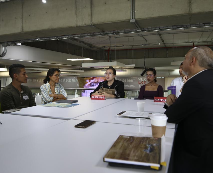Estudiantes de la UdeG se reúnen para dialogar acerca de los estudios de género