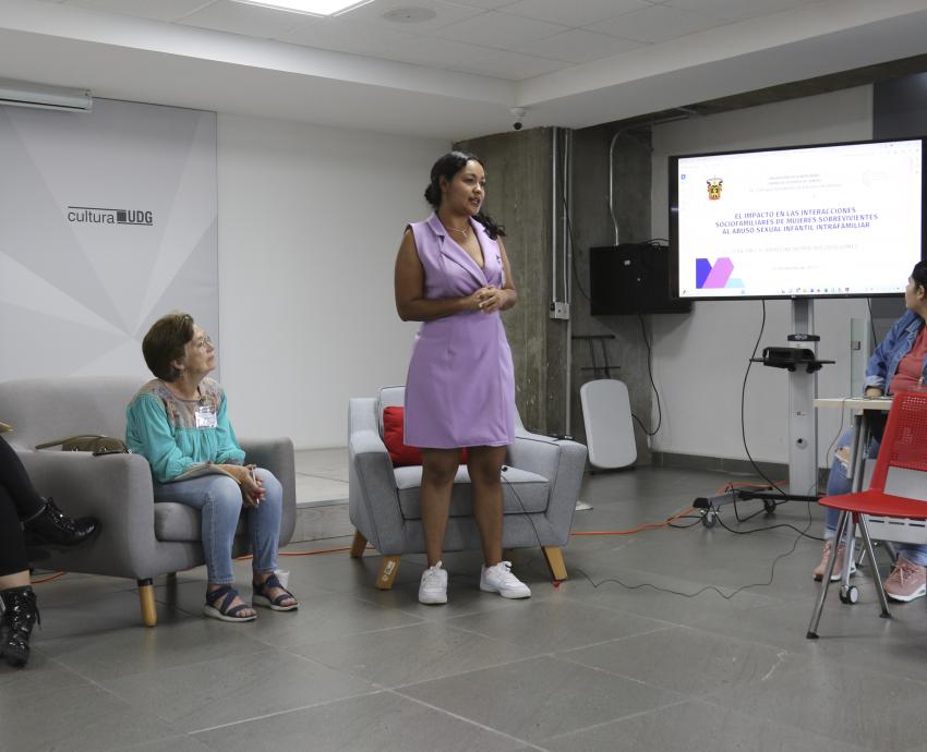 Estudiantes de la UdeG se reúnen para dialogar acerca de los estudios de género