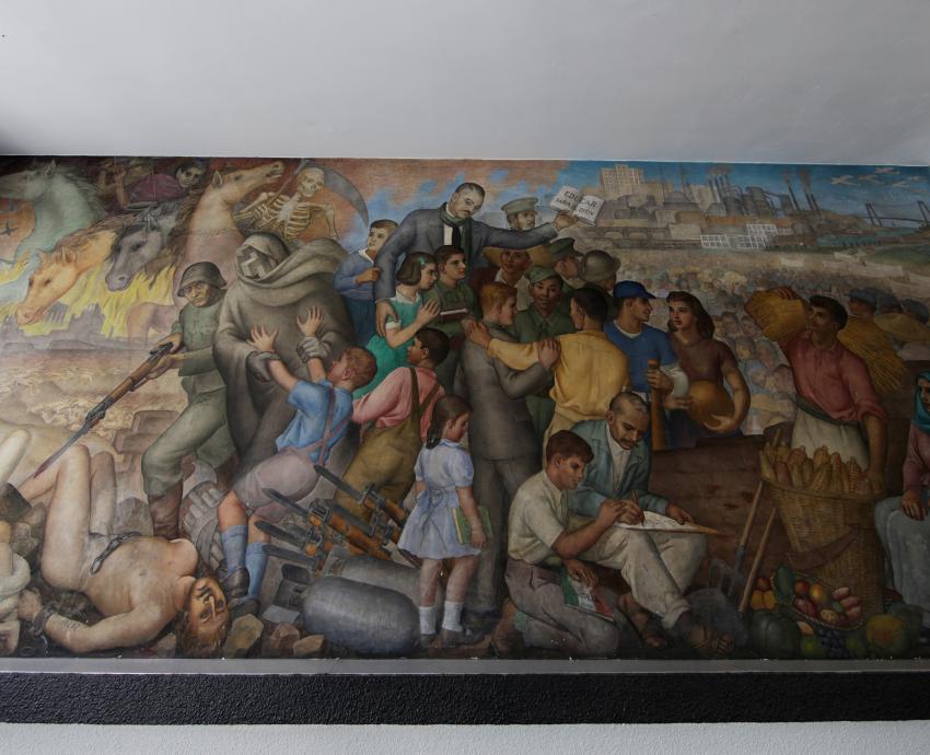 Inician trabajos de conservación y restauración de murales de Atanasio Monroy en CUCEI