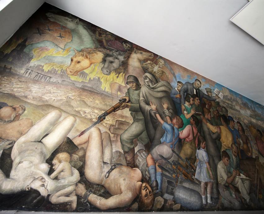 Inician trabajos de conservación y restauración de murales de Atanasio Monroy en CUCEI