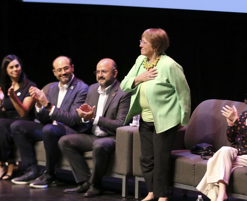 Urgente impulsar políticas de igualdad para el bienestar social de la población: Michelle Bachelet