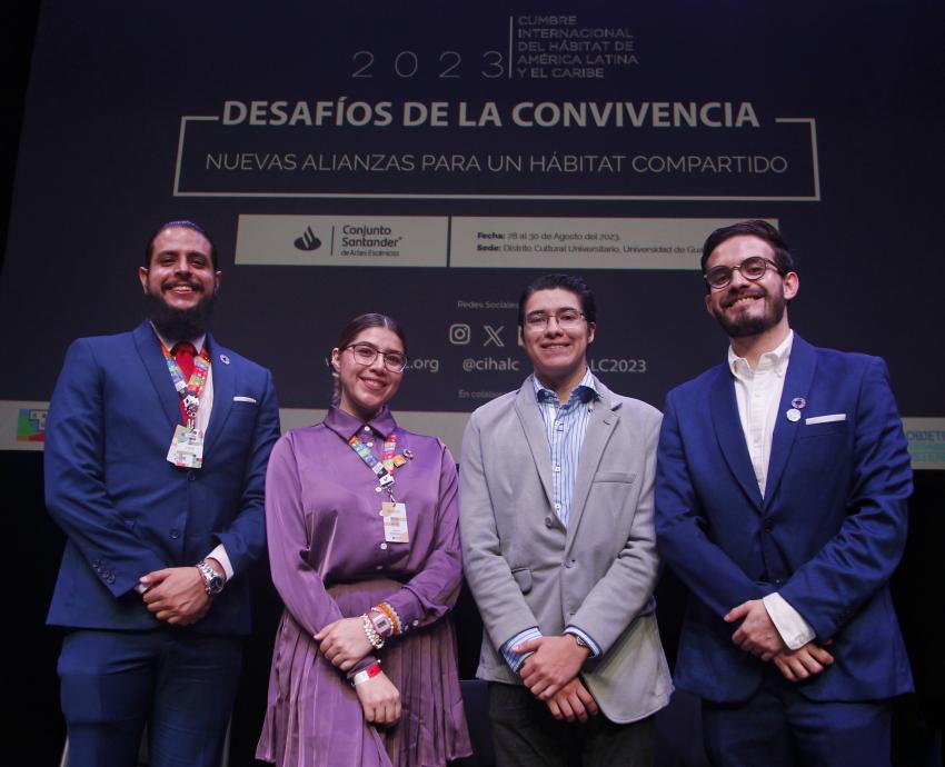 Jóvenes dialogan sobre su papel en el rescate ambiental de las ciudades