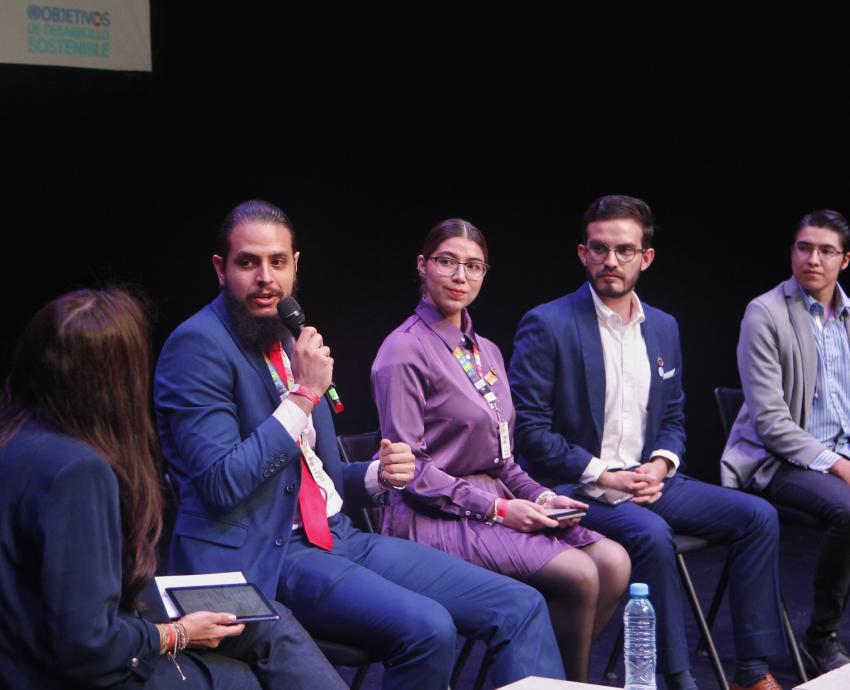 Jóvenes dialogan sobre su papel en el rescate ambiental de las ciudades