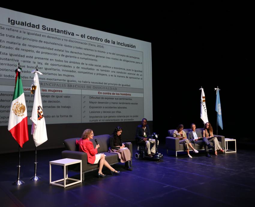 Para alcanzar una sociedad incluyente se necesita la igualdad sustantiva en problemáticas como las migraciones, las diversidades étnicas y sociales, y priorizar y garantizar los derechos humanos de las personas, el cambio de narrativas estigmatizantes y el reconocimiento de su participación social y cultural en América Latina.  El enfoque de expertos universitarios, nacionales e internacionales se abordó en el panel “Miradas desde la Igualdad Sustantiva, Diversidad, Movilidad Humana y Derechos Humanos para 