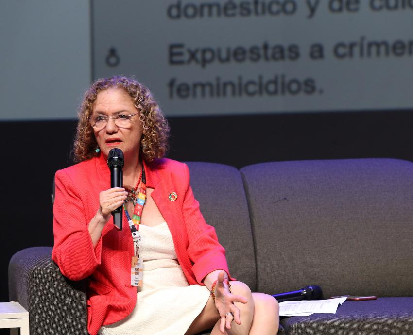 Para alcanzar una sociedad incluyente se necesita la igualdad sustantiva en problemáticas como las migraciones, las diversidades étnicas y sociales, y priorizar y garantizar los derechos humanos de las personas, el cambio de narrativas estigmatizantes y el reconocimiento de su participación social y cultural en América Latina.  El enfoque de expertos universitarios, nacionales e internacionales se abordó en el panel “Miradas desde la Igualdad Sustantiva, Diversidad, Movilidad Humana y Derechos Humanos para 