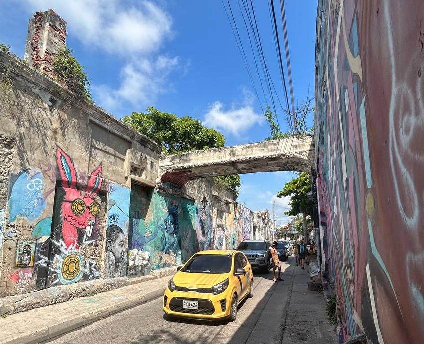 Estudiantes de Arquitectura de CUTonalá y CUCosta proyectan hotel en espacio patrimonial de Cartagena, Colombia