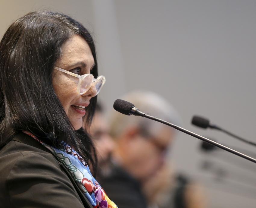 Gana Coral Bracho el Premio FIL de Literatura en Lenguas Romances 2023