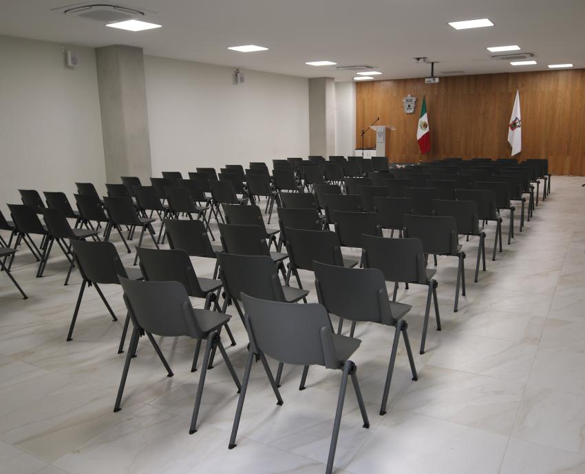 Inauguran auditorio Raúl Padilla López en Preparatoria de San José del Valle, en Tlajomulco