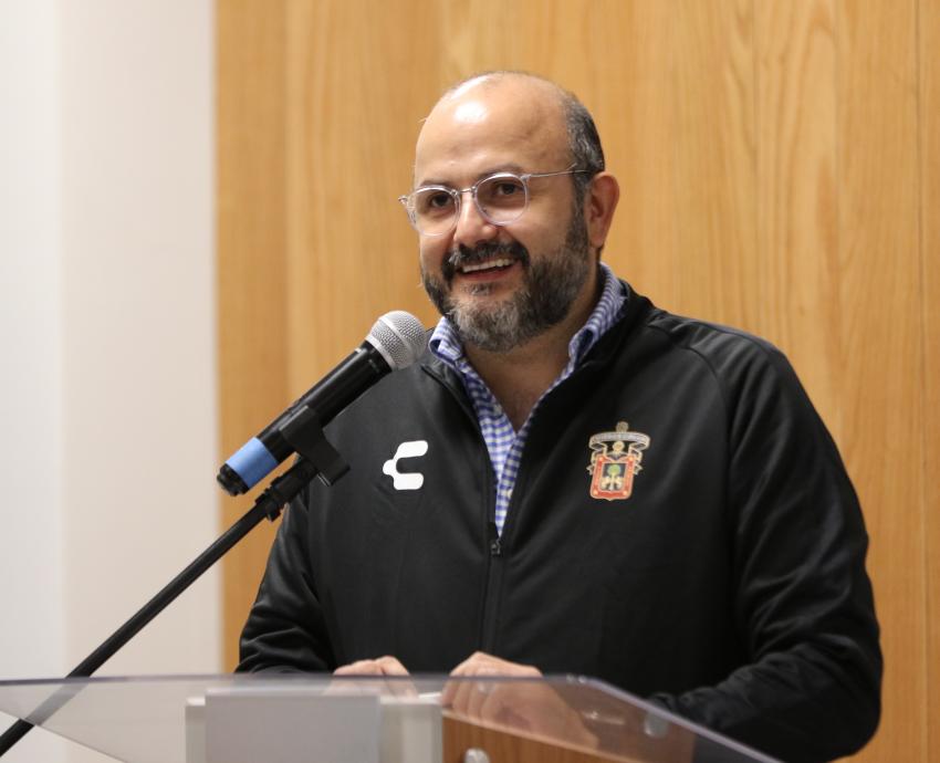 Inauguran auditorio Raúl Padilla López en Preparatoria de San José del Valle, en Tlajomulco