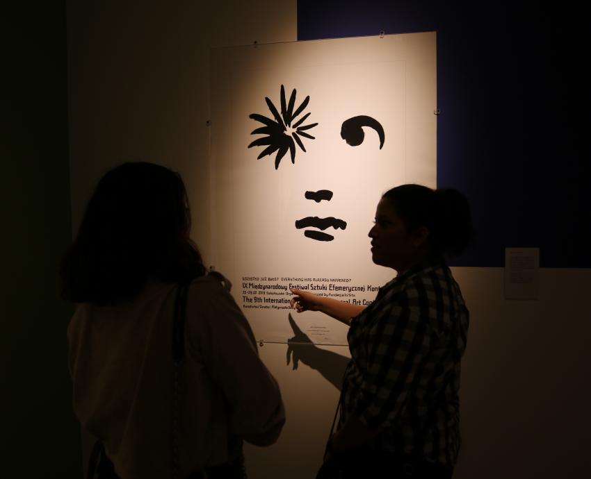 Llegan al MUSA los maestros del cartel polaco