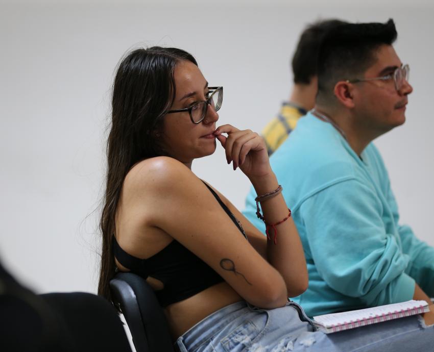 Regular entornos digitales en favor de los derechos de las audiencias, el desafío