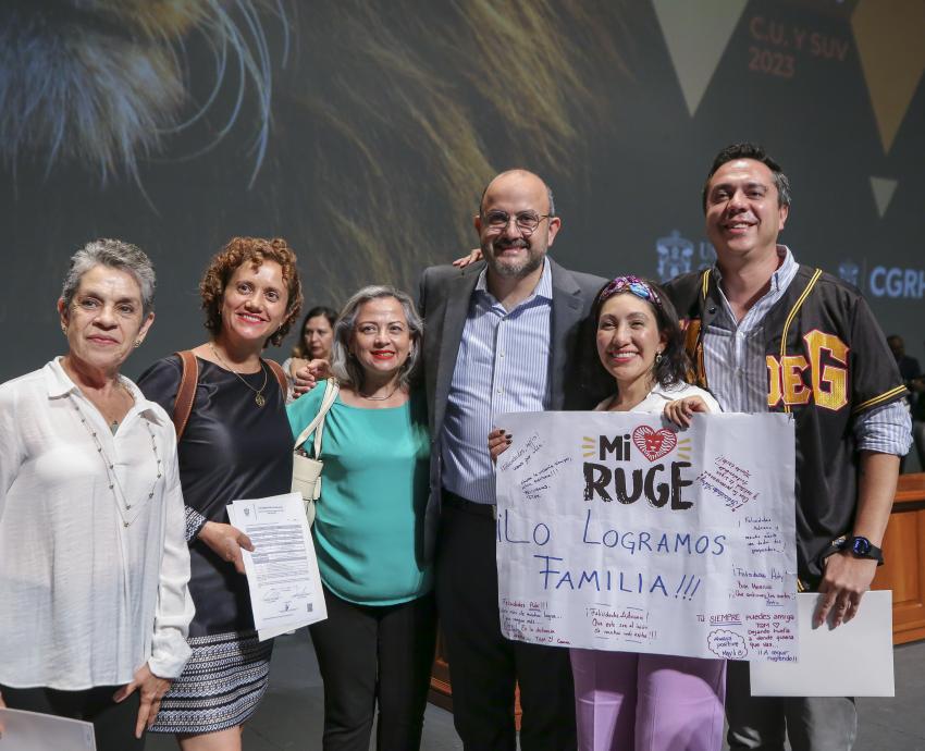 Reciben mil 234 académicos de la UdeG su definitividad 