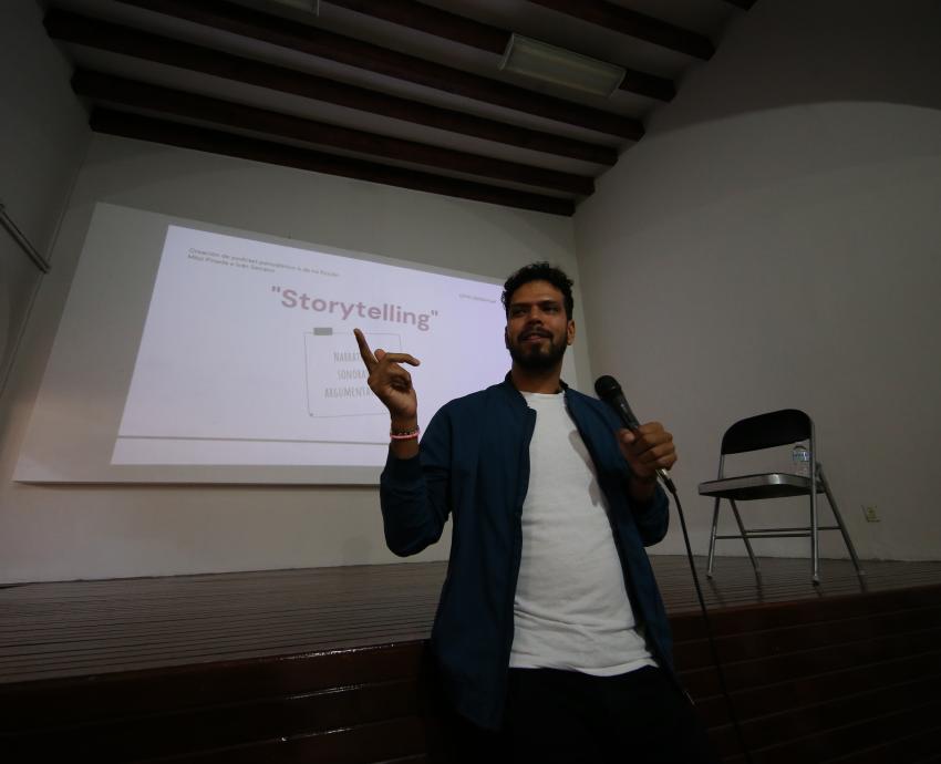 La importancia de contar historias en el podcast periodístico