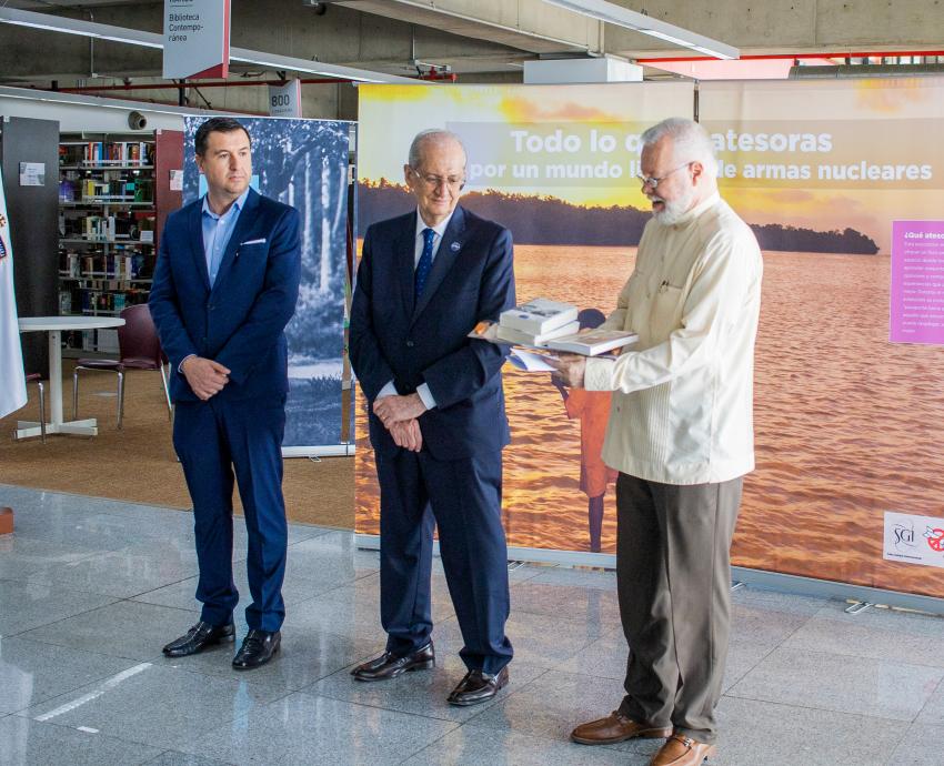 Exhiben “Todo lo que atesoras, por un mundo libre de armas nucleares” en la BPEJ Juan José Areola