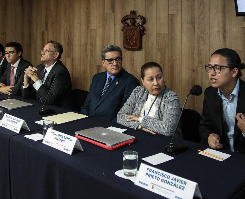Estudiantes del CUCSH ganan concursos universitarios de litigios de la UNAM y Acodi