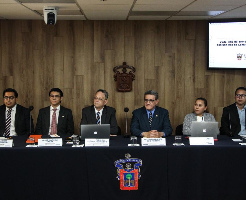 Estudiantes del CUCSH ganan concursos universitarios de litigios de la UNAM y Acodi