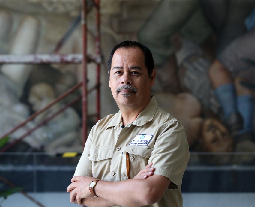 Avanzan trabajos de restauración en murales de José Atanasio Monroy en CUCEI