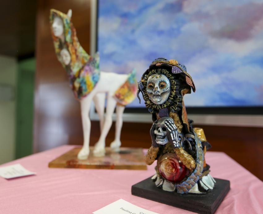 Inauguran “Una ventana a tus sueños”, exposición de artistas universit