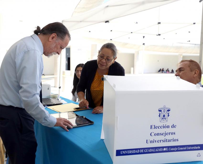 Inicia jornada de elección en planteles de UdeG para el periodo 2023-2024
