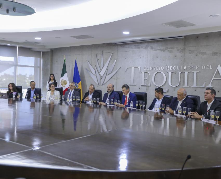UdeG y Consejo Regulador del Tequila ratifican convenio de colaboración